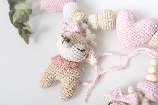 Bichinho amigurumi de crochê feito à mão